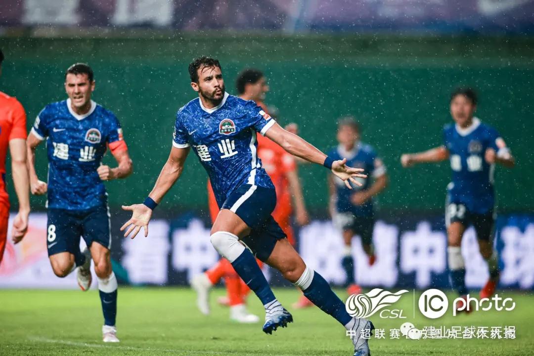 كمكمالهلالوالاهلياليوممواجهةملتهبةبينعمالقةالكرةالسعودية