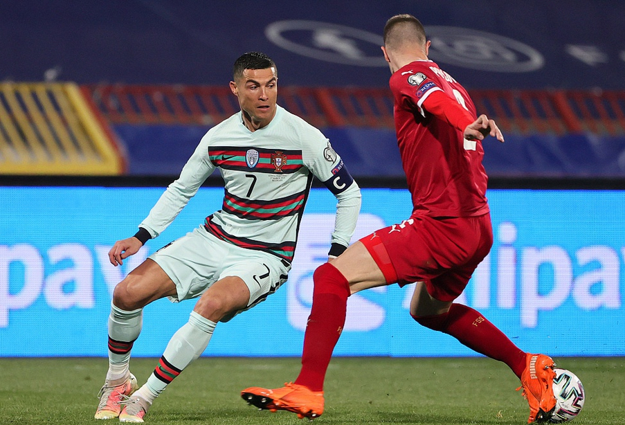 الدوري الإنجليزي الممتازبطولة الأحلام والتنافس الشرس