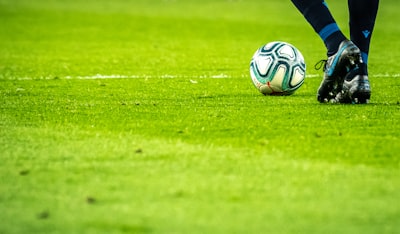 نيوكاسليونايتدضدنوتنغهامفورستصراعكلاسيكيفيالدوريالإنجليزي