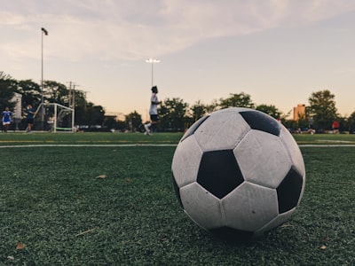 يوفنتوس وميلان مباشر يلا شوتمواجهة كلاسيكو إيطاليا الملتهبة